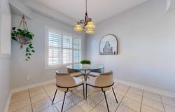 32 - 520 Silken Laumann Drive, Newmarket, Ontario L3X2S7