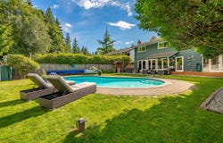 2864 Bushnell Place, North Vancouver, British Columbia V7J2Y8