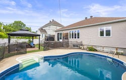 120 Rue de la Canardière, Lachenaie, QC J6W6K3, CA, Lachenaie, Quebec J6W6K3