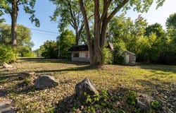 17 Rue Manning, Châteauguay, Quebec J6J4G2