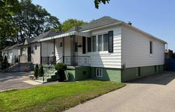 8 Culnan Avenue, Toronto, Ontario M8Z5A8