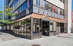 101 - 101 - 22 King Street W, Oshawa, Ontario L1H1A3