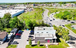 1 Rue Gauthier, Saint-Jérôme, Quebec J7Y3N5