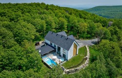 201 Rue des Cimes, Shefford, Quebec J2M 1N9
