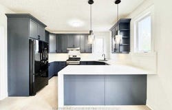 Upper - 9 Margaret Drive, Barrie, Ontario L4M6Y6