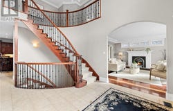 16 SEIFERT Court, Puslinch, Ontario N3C2V4