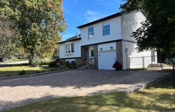 832 Boronia Crescent, Newmarket, Ontario L3Y5J9