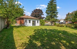 4 Tamarack Street, Welland, Ontario L3C4X5