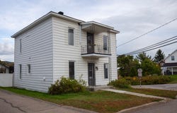 15 Rue du Parc, Clermont, Quebec G4A1J7