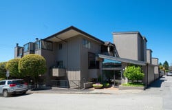 225 24th Street 203, West Vancouver, British Columbia V7V 4G9