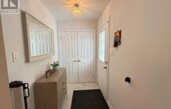 40 Holland River Blv Boulevard, East Gwillimbury, Ontario L9N1C4