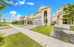 7 Lady Gwillim Avenue, East Gwillimbury, Ontario L9N0B3