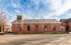 148 Rue Jacques-Cartier N., Saint-Jean-sur-Richelieu, Quebec J3B 6S6