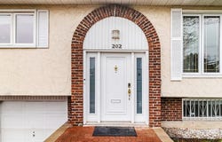 202 Rue Sommerset, Dollard-des-Ormeaux, QC H9G2G8, CA, Dollard-des-Ormeaux, Quebec H9G2G8