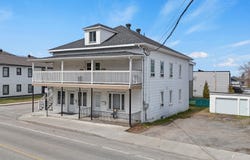 166-170 Rue St-Pierre, Rimouski, Quebec G5L1T9