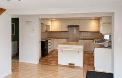 5860 Rue Alexandre, Brossard, Quebec J4Z1P3