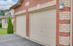 16 Oneill Circle, Springwater, Ontario L2L2K0