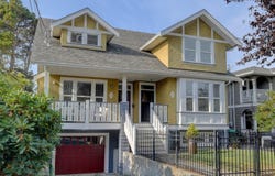 134 Clarence St, Victoria, British Columbia V8V 2J2