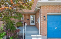 443 Laurel Gate Drive, Waterloo, Ontario N2T 2S5