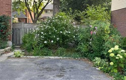 141 Sandown Avenue E, Toronto, Ontario M1N3W6