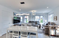 418Z Rue Papineau, Boisbriand, QC J7G0A4, CA, Boisbriand, Quebec J7G0A4