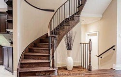 94 Collin Court, Richmond Hill, Ontario L4E0X8