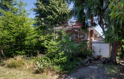517 Victoria Ave, Oak Bay, British Columbia V8S4M8