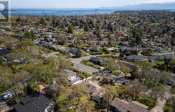2176 Lansdowne Road, Oak Bay, British Columbia V8P1B6
