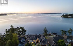 10493 Allbay Road, Sidney, British Columbia V8L2P2