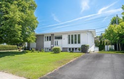 25 Rue de Bourgogne, Rimouski, Quebec G5L5G6