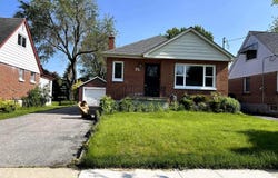 75 Pontiac Avenue, Oshawa, Ontario L1G3M1