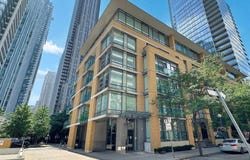 207 - 21 Scollard Street, Toronto, Ontario M5R1G1