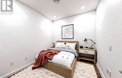 9570 Fifth Street, Sidney, British Columbia V8L2W5