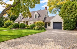 519 Av. Lazard, Mont-Royal, Quebec H3R1P6