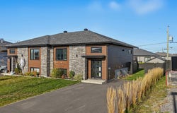 730 Rue Forest, Rimouski, Quebec G5L0H8