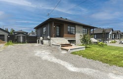 109 Rue Poulin, Pont-Rouge, QC G3H0M3, CA, Pont-Rouge, Quebec G3H0M3