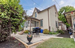 93 John Street E, Bradford West Gwillimbury, Ontario L3Z1G4