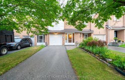 9 Royal Cedar Court, East Gwillimbury, Ontario L9N1R7