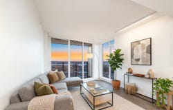 1401 Hunter Street 1705, North Vancouver, British Columbia V7J 0E2