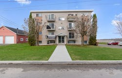 570 Rue Bernier, Valcourt - Ville, Quebec J0E2L0