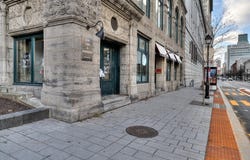 100 Rue St-Antoine O., Montréal (Ville-Marie), Quebec H2Y 1J6