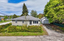 1313 Rue St-Thomas, Mont-Joli, Quebec G5H2G8