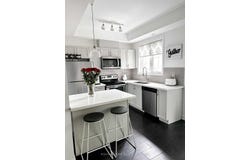 423 - 201 Pine Grove Road, Vaughan, Ontario L4L0H8