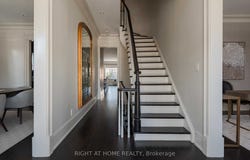 40 Oatlands Crescent, Richmond Hill, Ontario L4C9P1