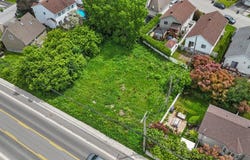 Boul. des Laurentides, Auteuil, Quebec H7H3B2