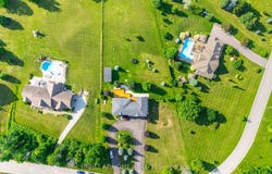 130 Andrews Drive, Bradford West Gwillimbury, Ontario L0G1A0