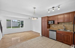 #12 2816 34 AV NW, Edmonton, Alberta T6T2B4