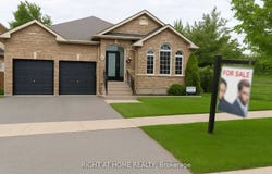 16 Imperial Crown Lane, Barrie, Ontario L4N0T4