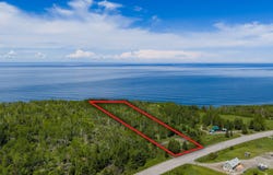 Route 132 O., Grosses-Roches, Quebec G0J1K0