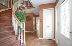 102 Hialeah Crescent, Whitby, Ontario L1N6R1